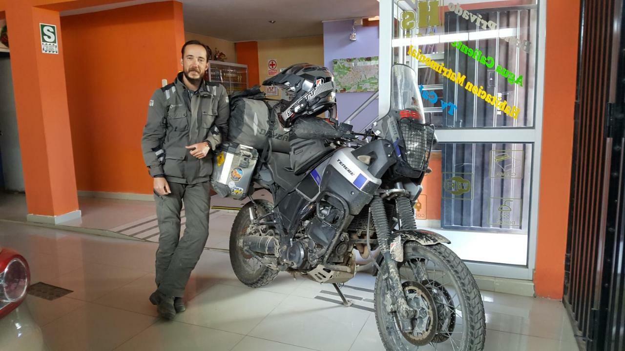 Hostal Los Pinos Huancayo Zewnętrze zdjęcie